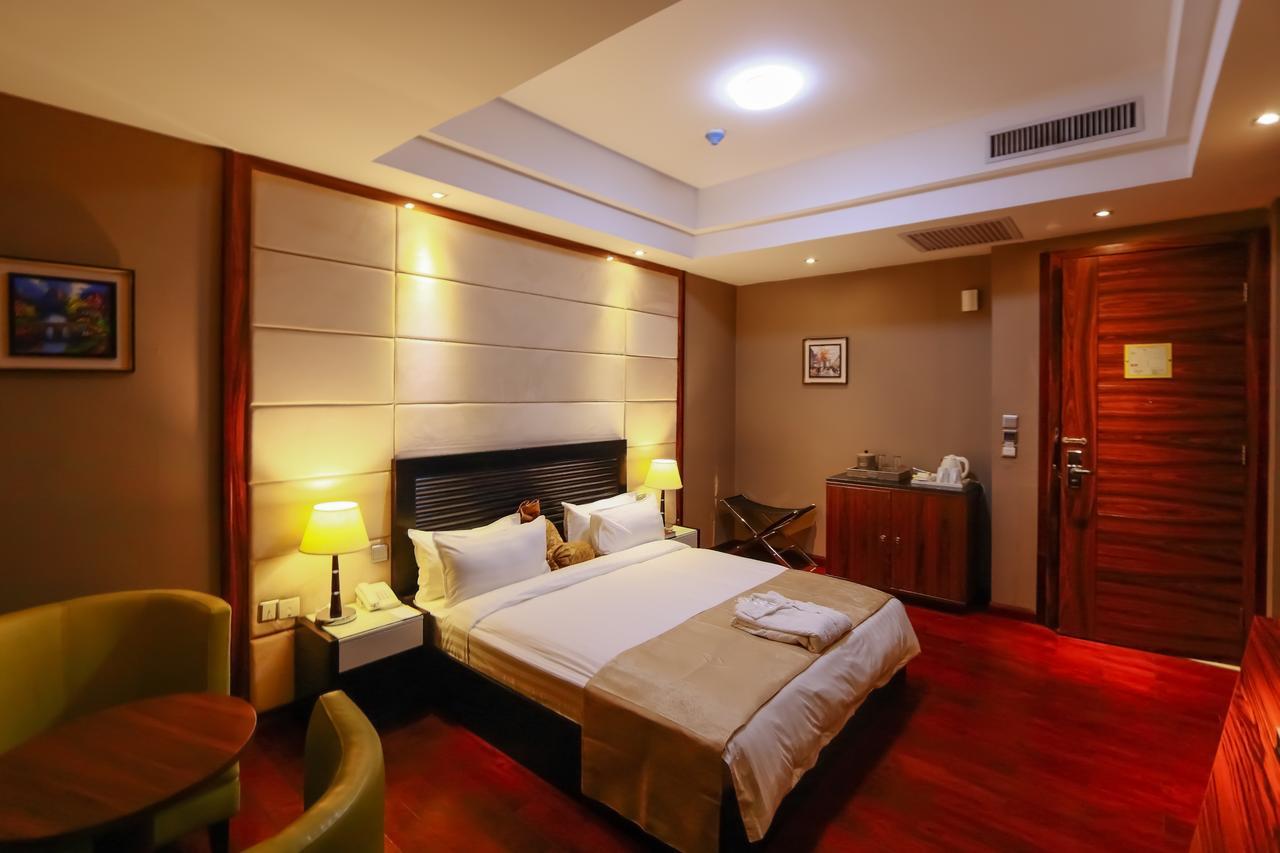 Golden Tulip Essential Lagos Airport Hotel Cameră foto